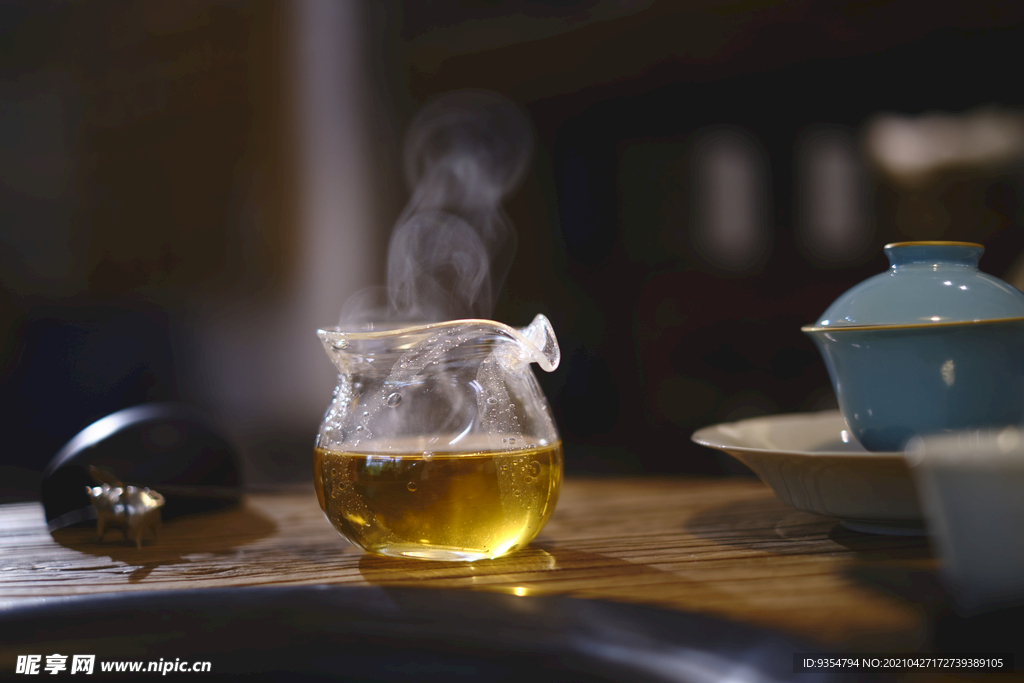 茶艺师泡茶