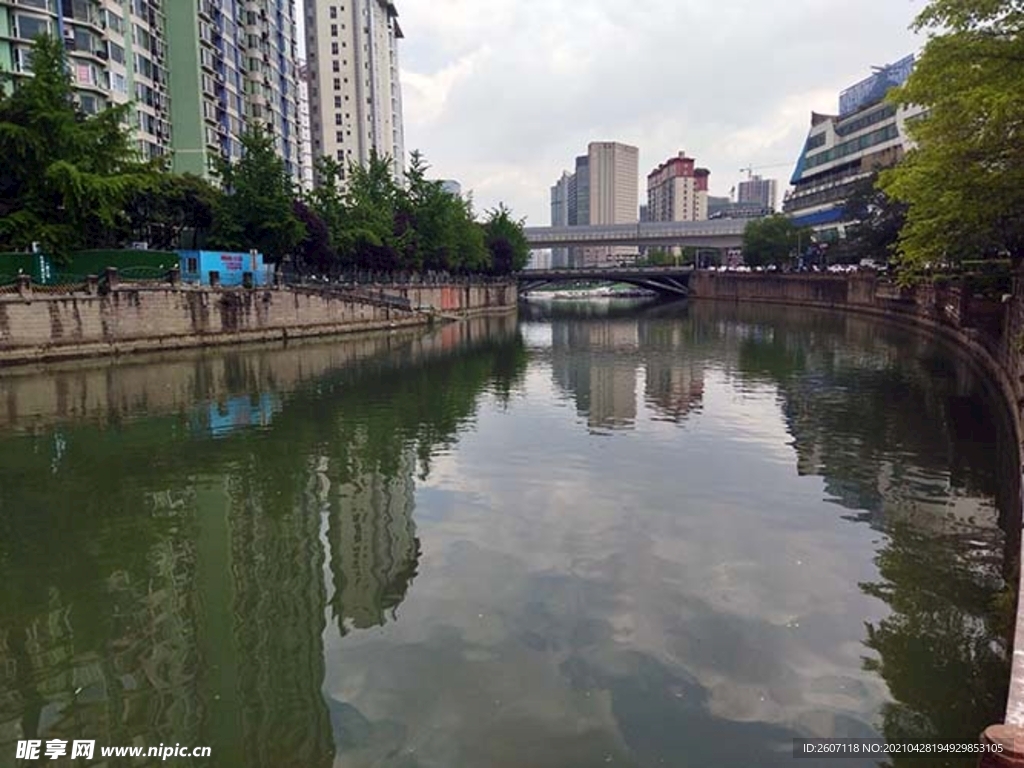 河水风景