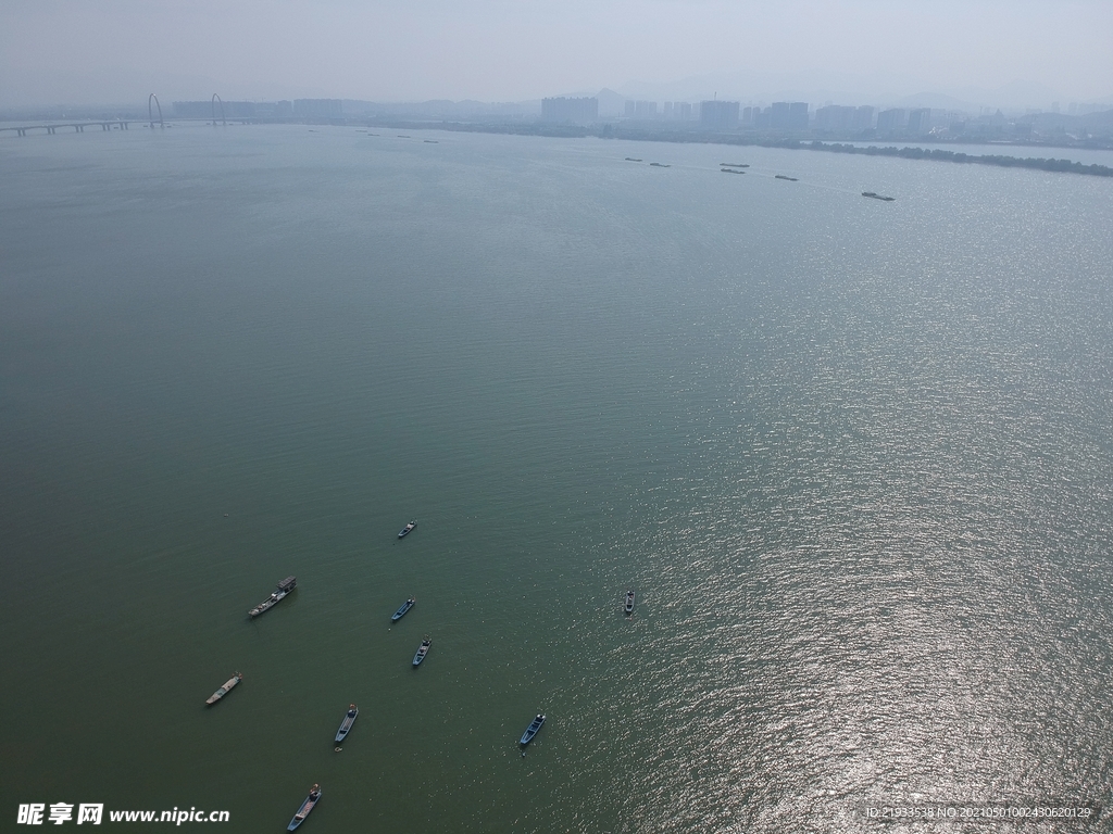 航拍鸟瞰水海水高光江面河面