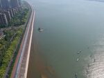 沿江橡胶跑道沿江住宅