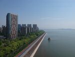 沿江橡胶跑道沿江住宅