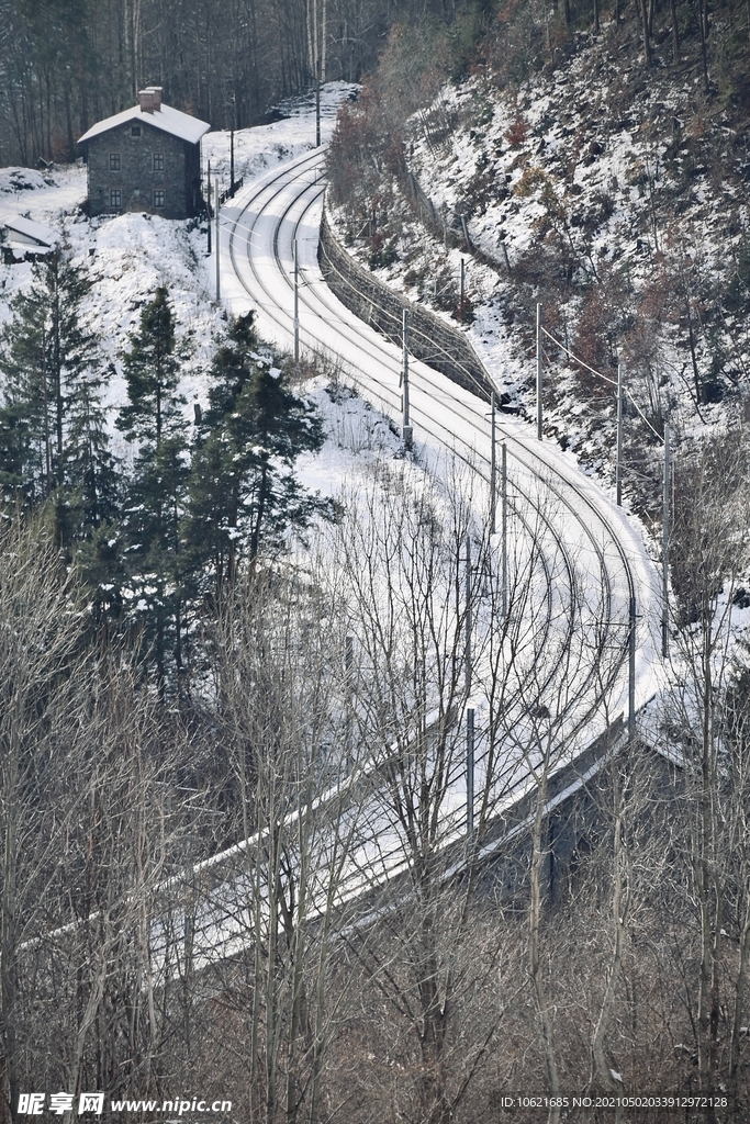 铁路             