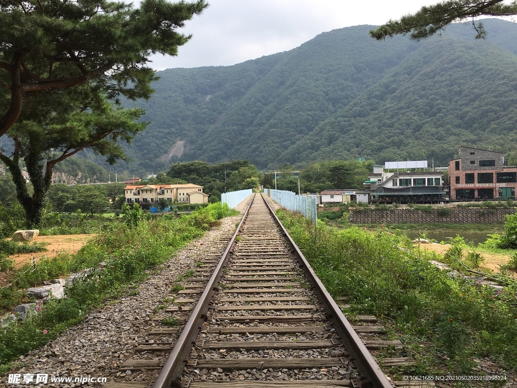 铁路             