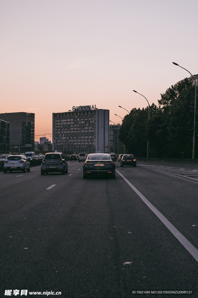 公路             