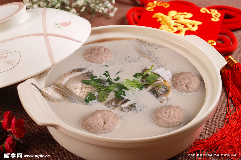鱼头肉丸汤