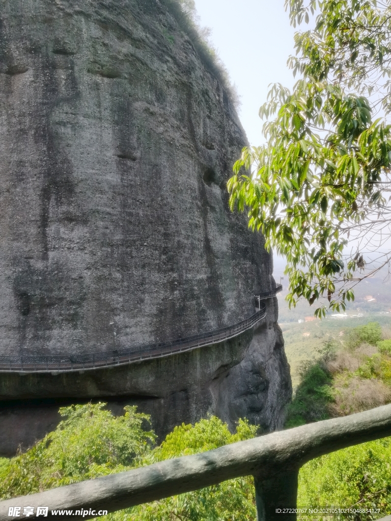 霍山风景区  悬崖峭壁