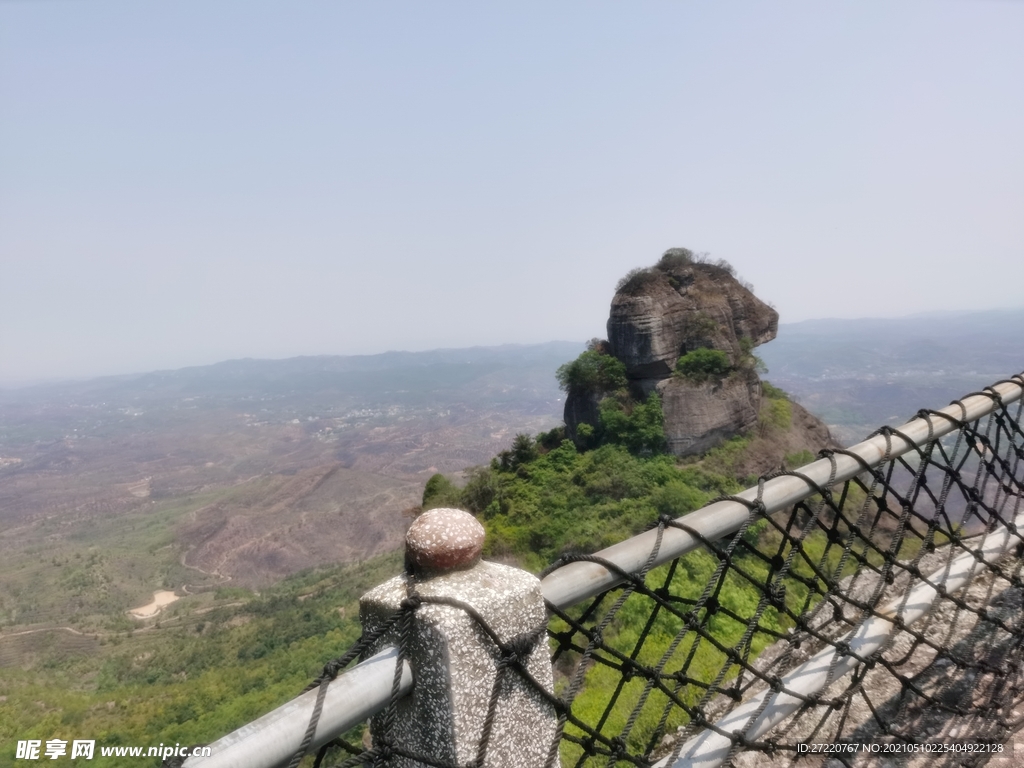 霍山船头石山顶风景