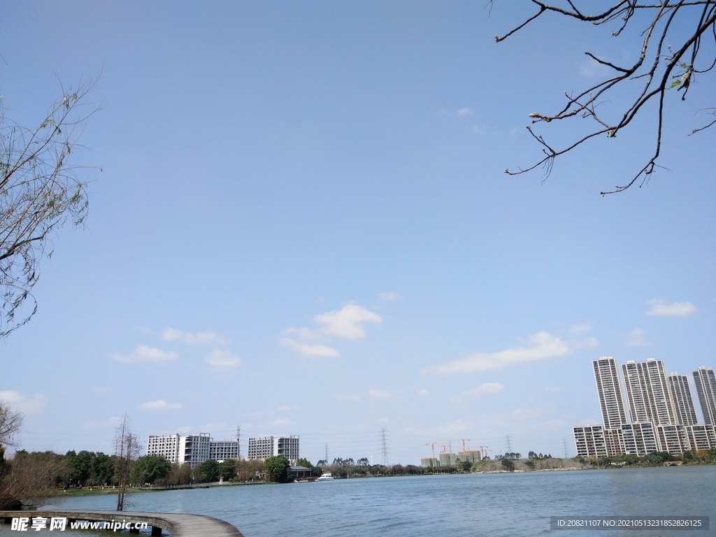 蓝天