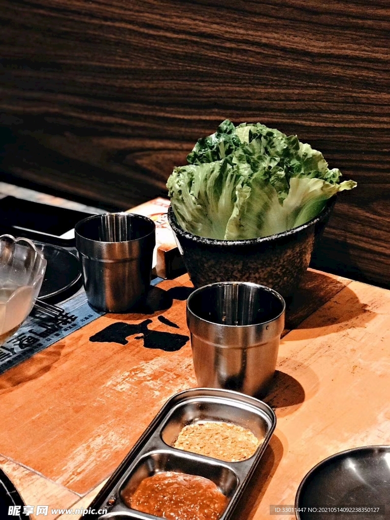 餐桌