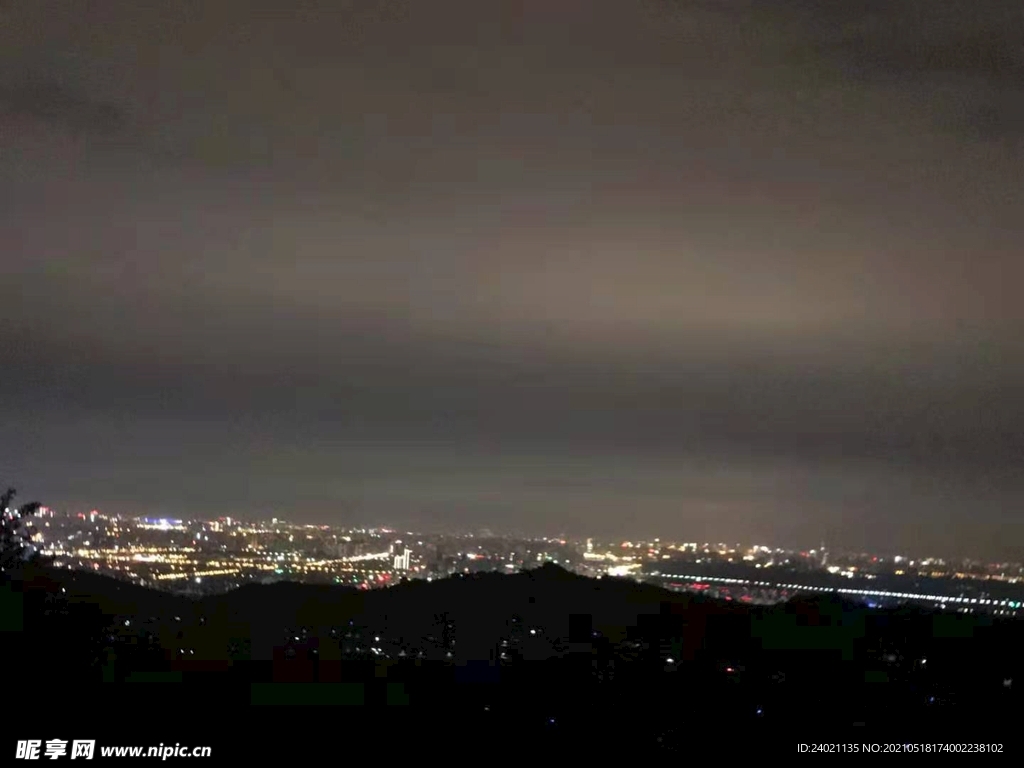 龙泉 夜景