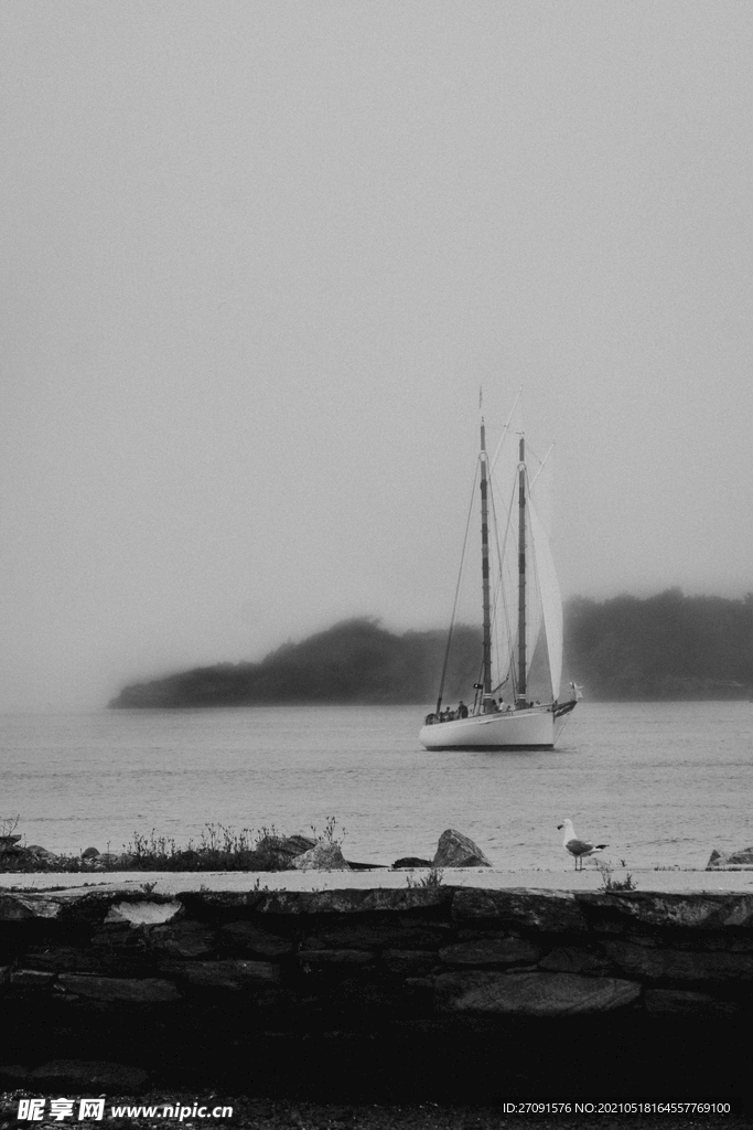 黑色海上帆船背景