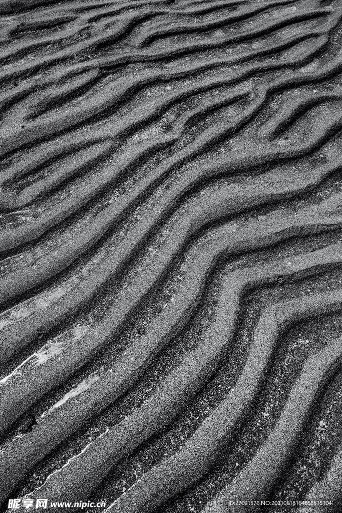 黑色沟渠背景