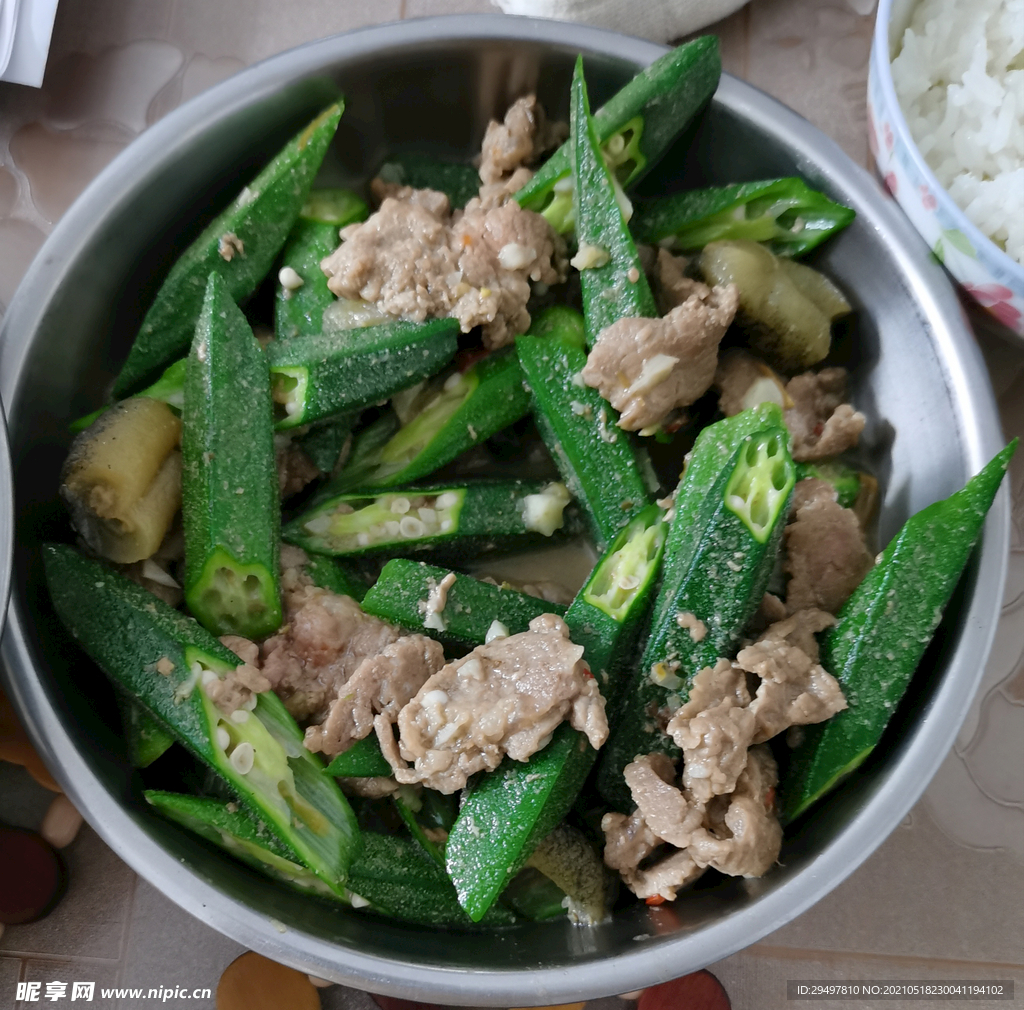 秋葵炒瘦肉