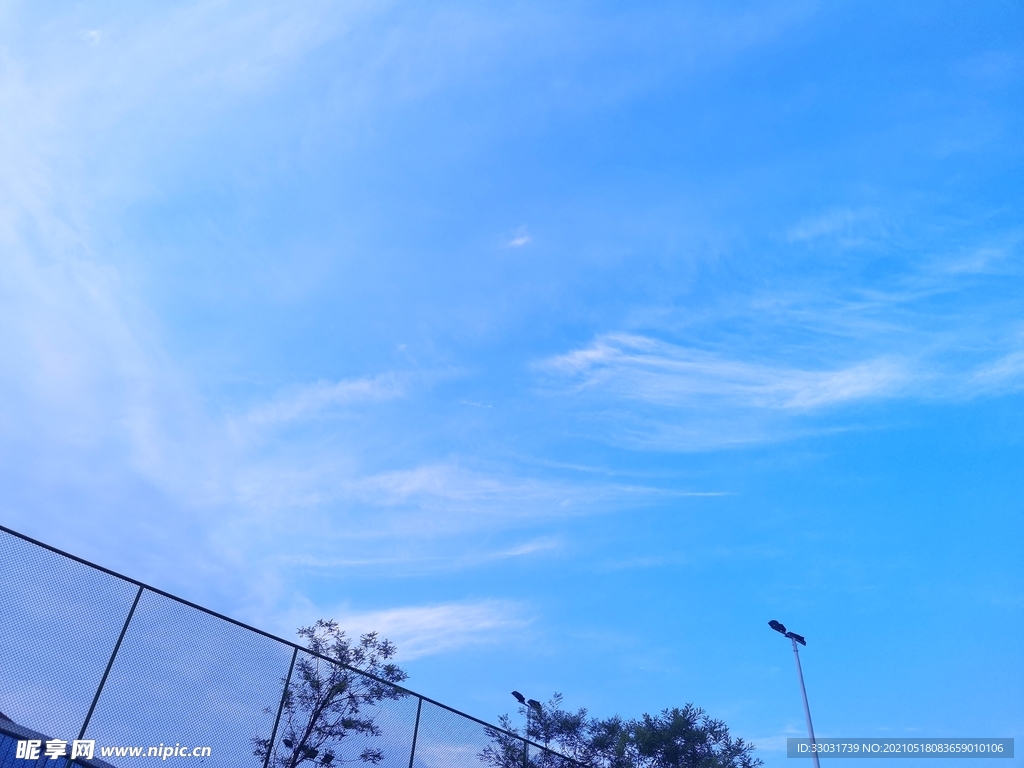 天空