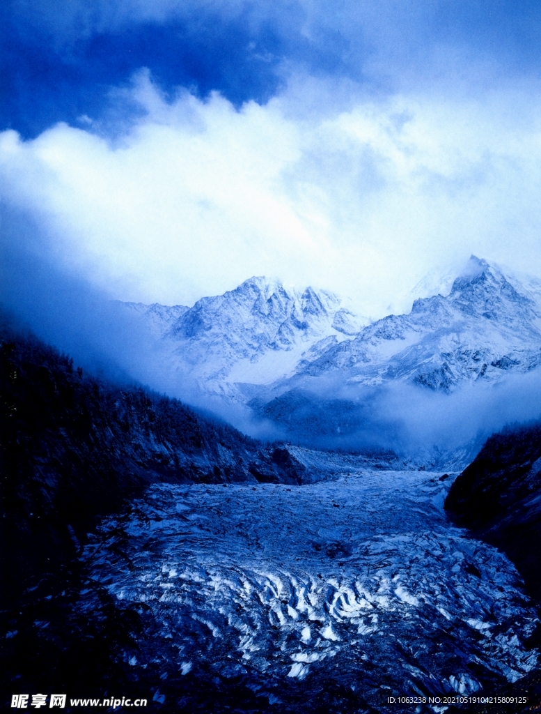 雪山 冰舌 