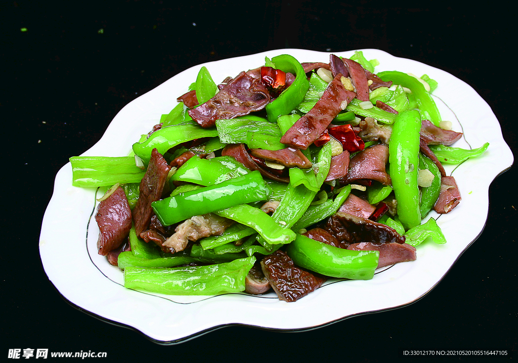 辣椒牛腩
