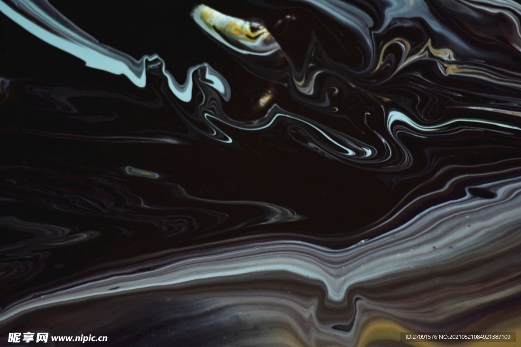 黑色流体抽象镜面背景