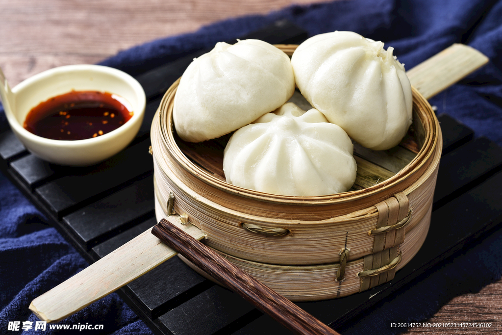 可口的早餐包子