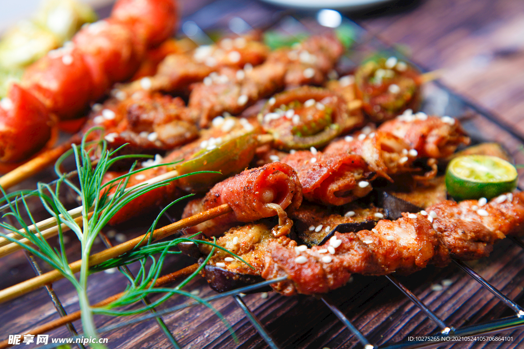 夜市夜宵美食烧烤涮串海鲜图片