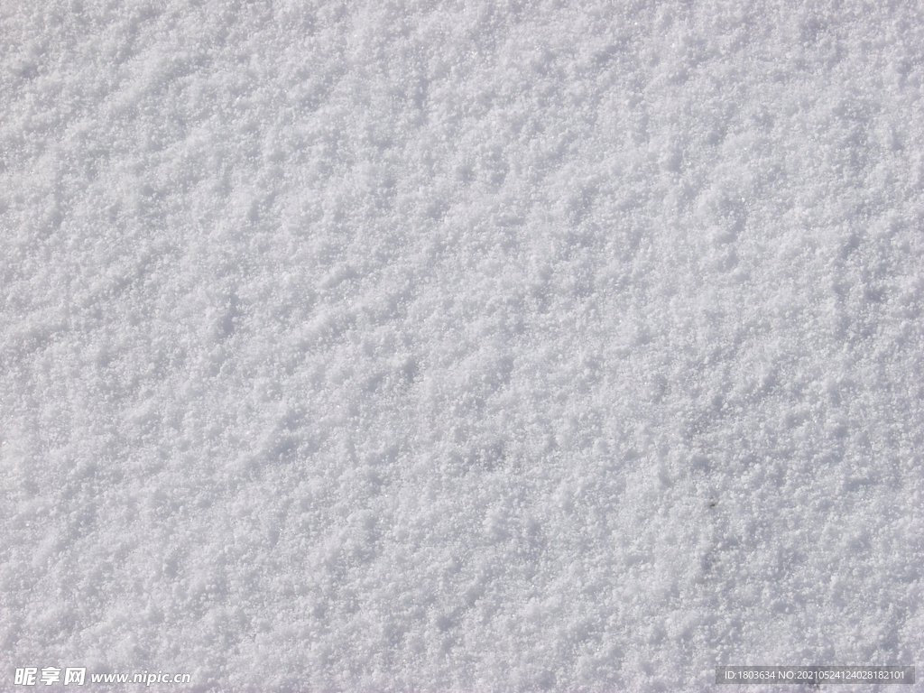 干净的雪地
