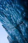 蓝色海水冰川创意背景