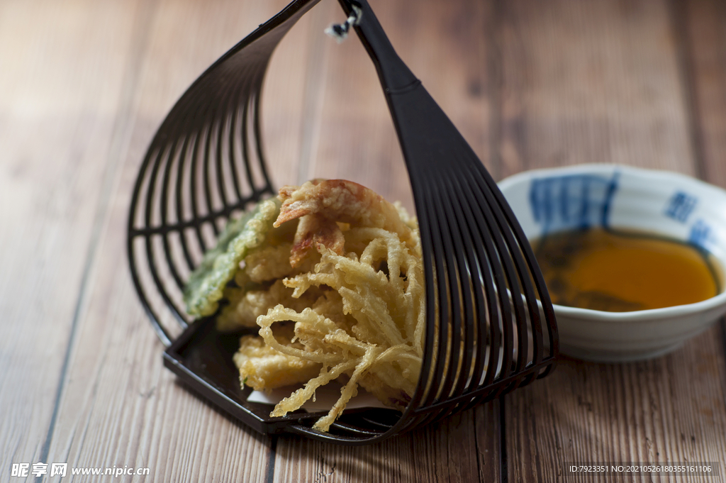 天妇罗拼日料刺身寿司美食居酒屋