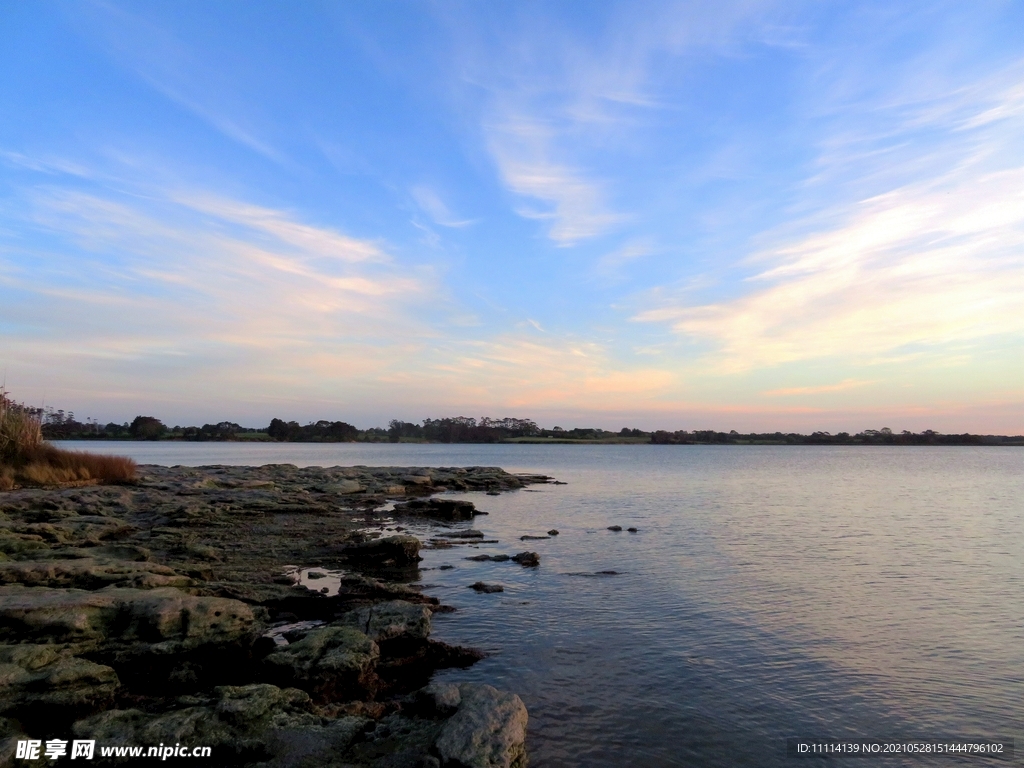 海滨夕阳风景