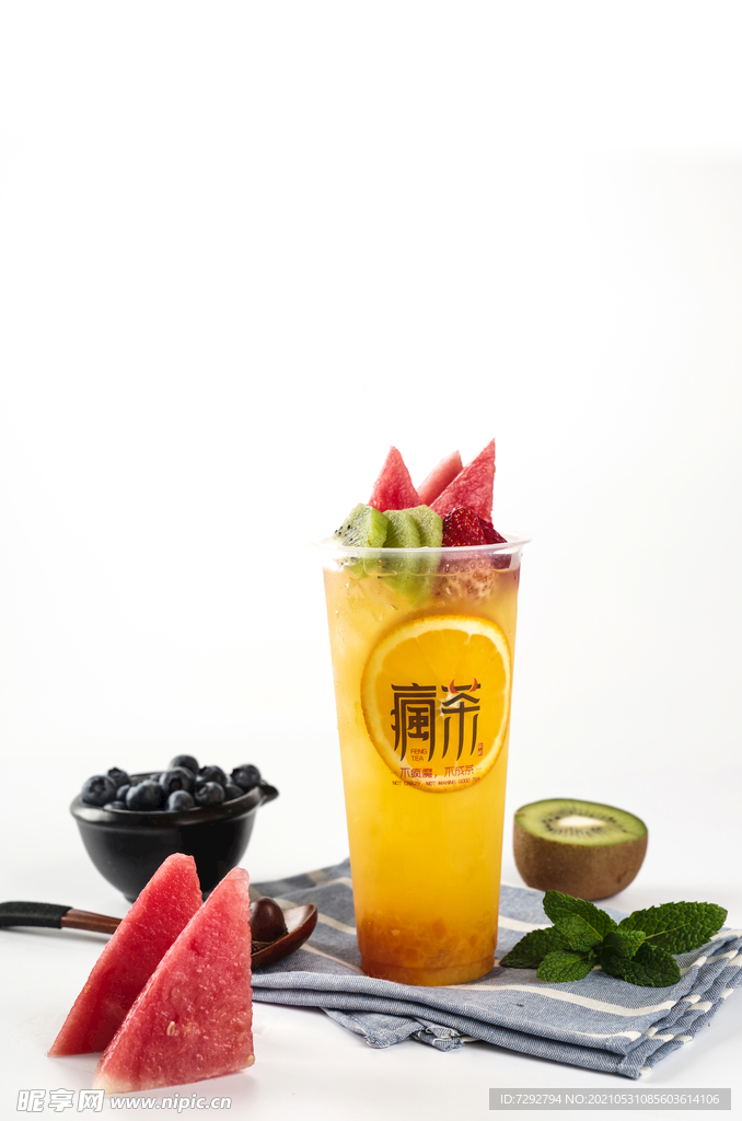 蜜桃水果杯 奶茶
