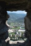 岩洞             