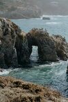 岩洞             