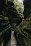 岩洞             