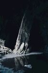 岩洞             