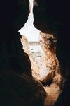 岩洞             