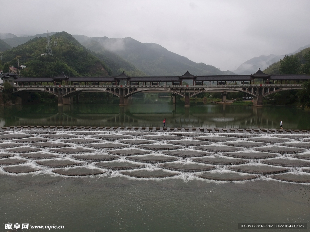 龙鳞坝鱼鳞坝水坝