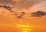天空中的晚霞夕阳美景