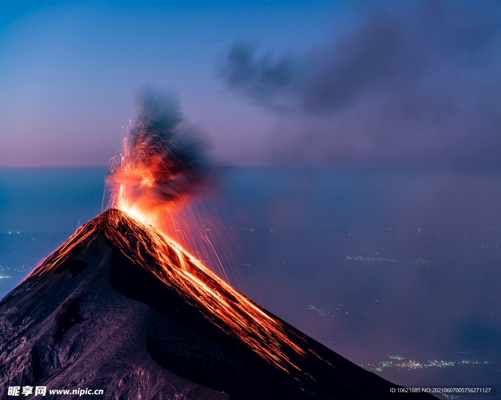 火山             