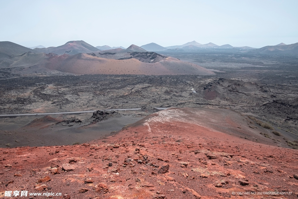 火山             