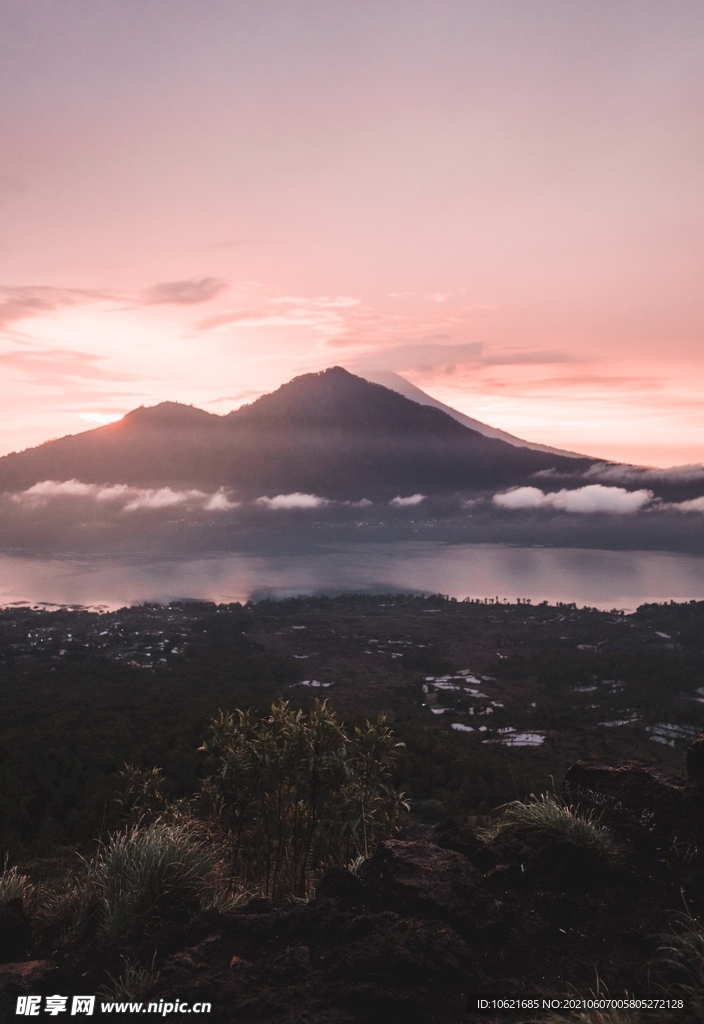 火山             