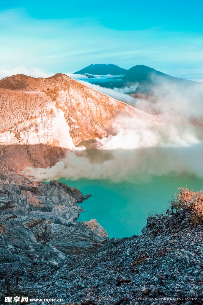 火山             