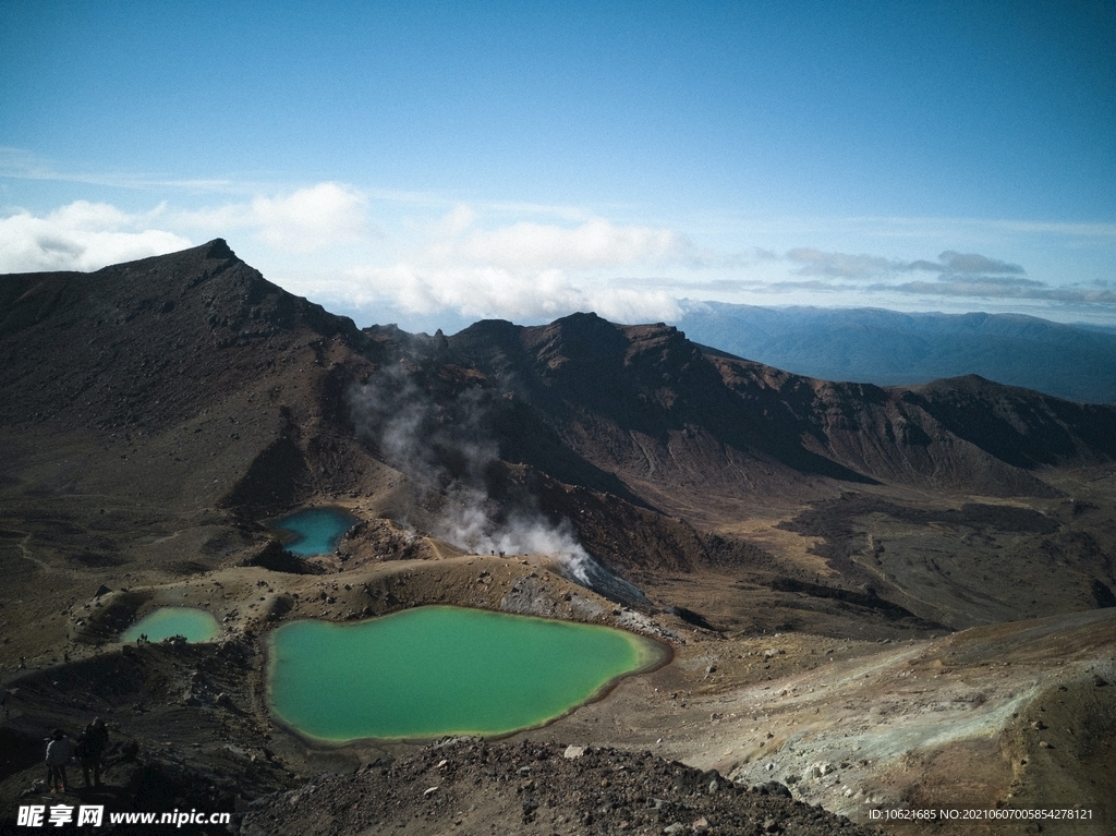 火山             