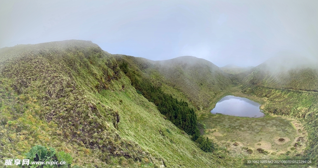 火山             