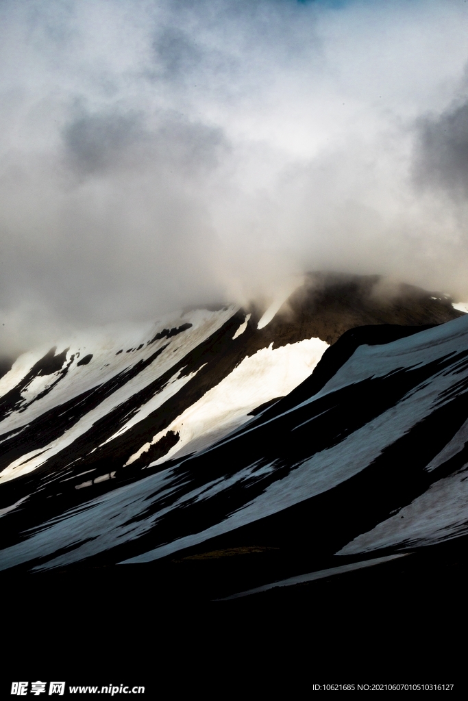 火山             