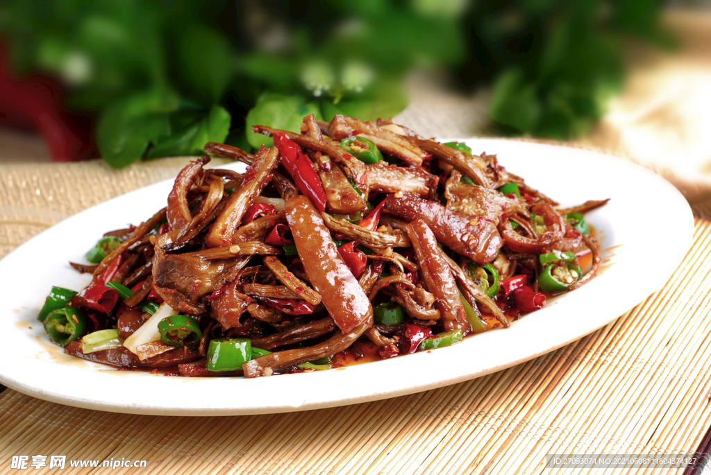 茶树菇肥肠