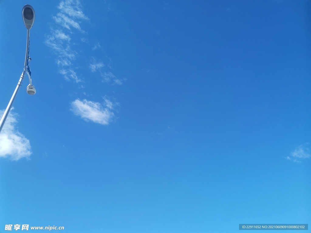 蓝蓝的天空
