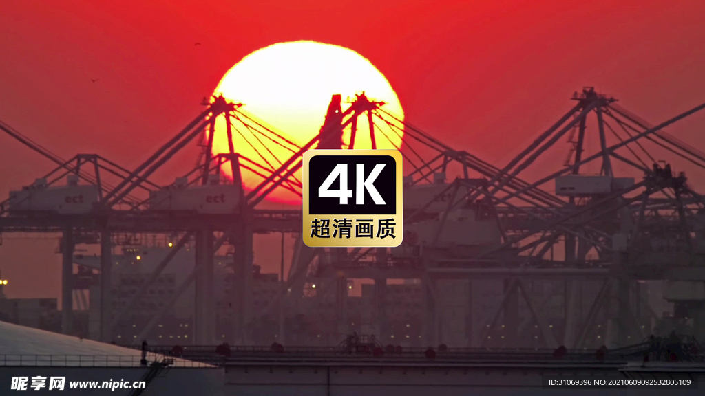 短视频红色晚霞中的码头