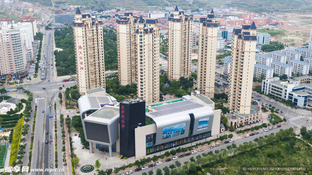 游泳馆建筑图