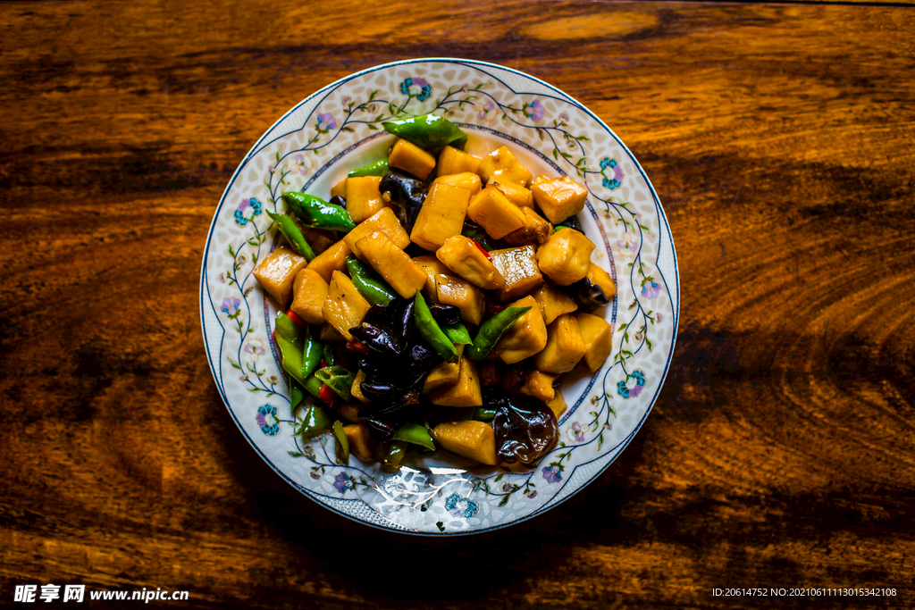 家常菜炒豆腐