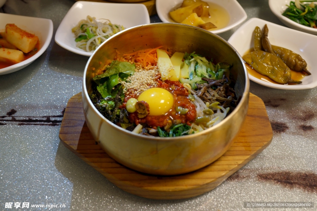 美味的韩式拌饭