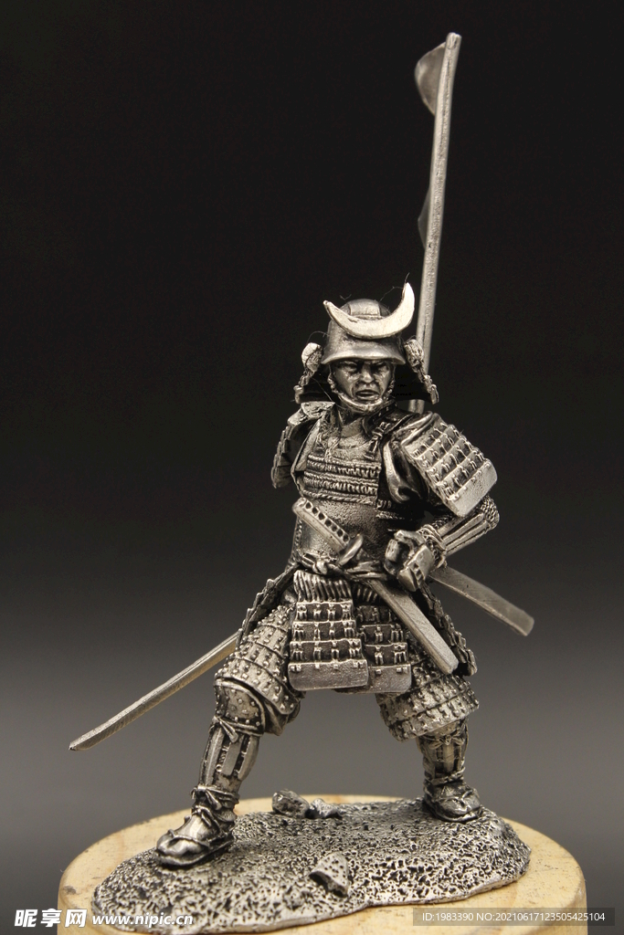日本武士忍者雕像