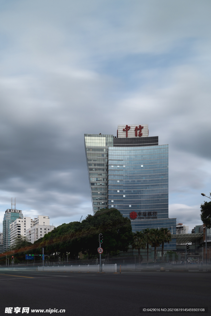 中信新城市广场 深南大道